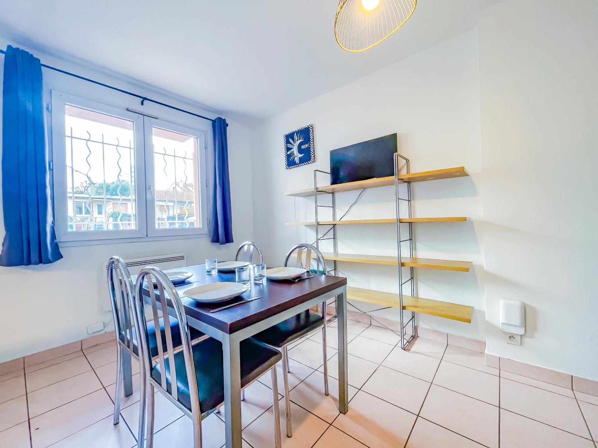 Joli En Rdc Appartement *
